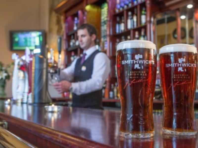 Kilkenny River Court Hotel Ngoại thất bức ảnh