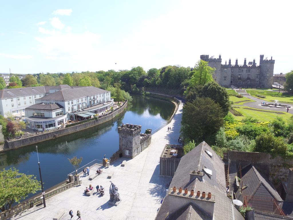 Kilkenny River Court Hotel Ngoại thất bức ảnh